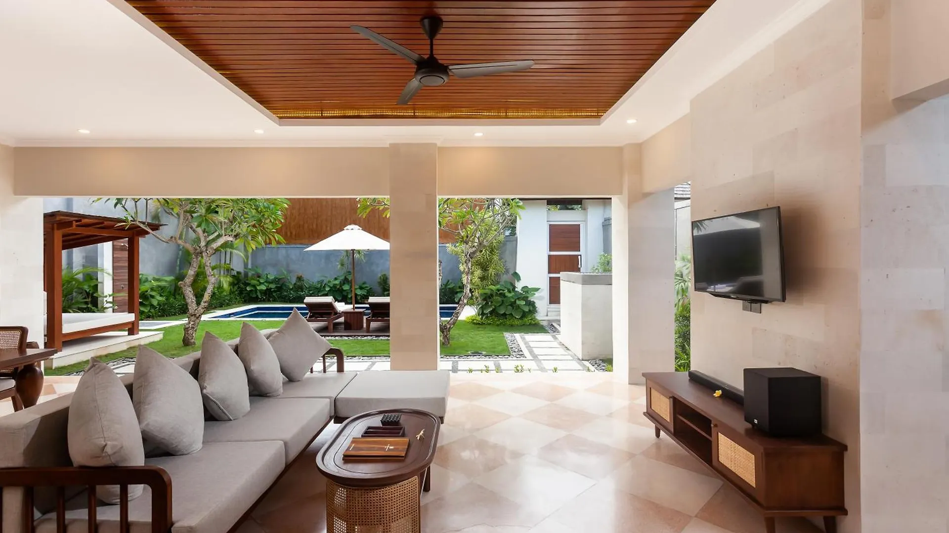 Ghana Villa Seminyak By Pramana Villas Indonesien