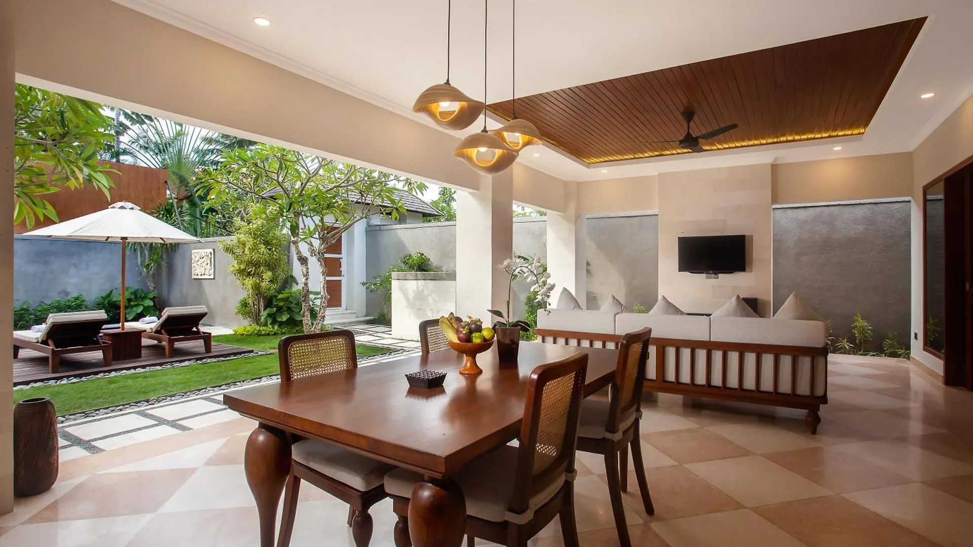 Ghana Villa Seminyak By Pramana Villas